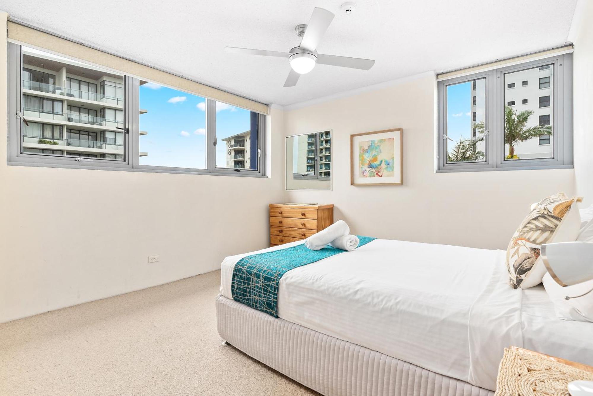 Northwind Beachfront Apartments Mooloolaba Room photo